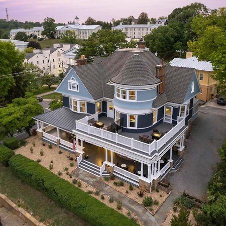 The Historic Berkeley Place Staunton Esterno foto