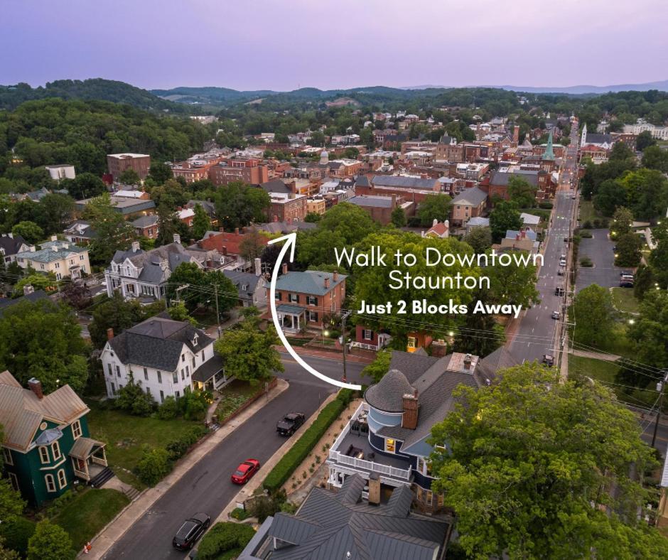The Historic Berkeley Place Staunton Camera foto